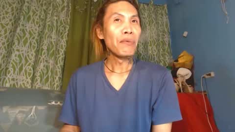 Snapshot of lingkure_69ts chatting on 10-04-25, 09:13 weng bustamante online show from 10-04-25, 09:13