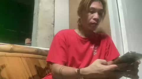 Snapshot of lingkure_69ts chatting on 10-17-25, 08:33 weng bustamante online show from 10-17-25, 08:33