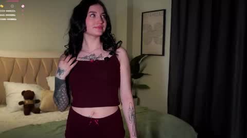 Leana online show from 04-30-26, 01:45