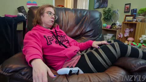 Snapshot of linzy19 chatting on 01-25-25, 09:14 Linzy19 online show from 01-25-25, 09:14