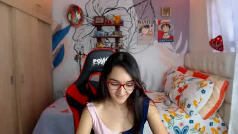 Snapshot of linzybaner chatting on 03-19-26, 09:52 LinzyBaner online show from 03-19-26, 09:52