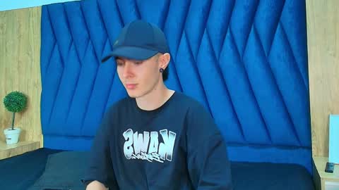 Lio online show from 04-07-26, 03:18