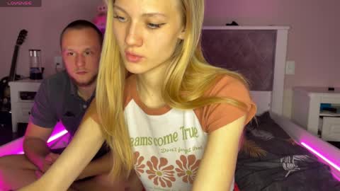 Daisy and Ratibor online show from 04-08-26, 05:46