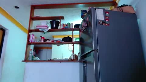 lion_grr online show from 10-15-25, 02:50