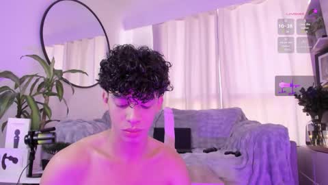 Snapshot of lion_stones chatting on 01-09-26, 07:48 new account Lion online show from 01-09-26, 07:48