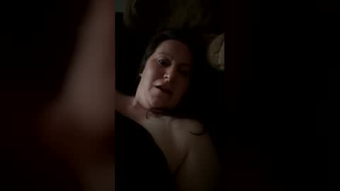 Snapshot of lionnessss chatting on 03-19-26, 01:31 lionnessss online show from 03-19-26, 01:31