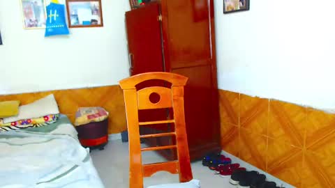 Snapshot of lionpuppy17 chatting on 01-02-25, 10:44 Lionpuppy online show from 01-02-25, 10:44