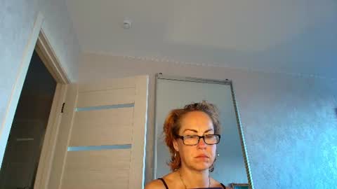 Liora Weiss online show from 06-20-26, 02:42