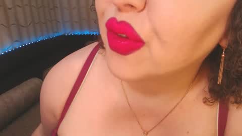 Snapshot of lipsaddiction chatting on 01-12-25, 10:33 LIpsAddiction online show from 01-12-25, 10:33