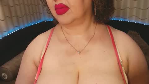 Snapshot of lipsaddiction chatting on 10-10-25, 01:10 LIpsAddiction online show from 10-10-25, 01:10