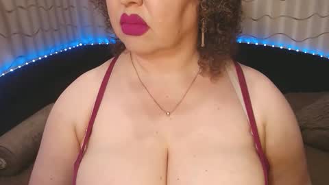 Snapshot of lipsaddiction chatting on 04-28-26, 02:55 LIpsAddiction online show from 04-28-26, 02:55