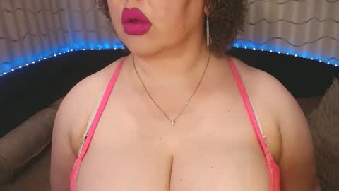 Snapshot of lipsaddiction chatting on 05-03-26, 01:39 LIpsAddiction online show from 05-03-26, 01:39