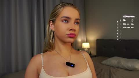 Amelia online show from 01-31-25, 01:11