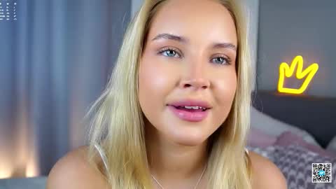 Amelia online show from 10-10-25, 04:55