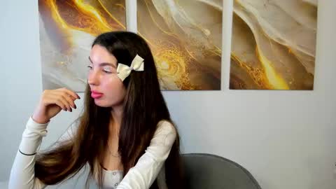 Lira revery online show from 11-20-25, 01:06