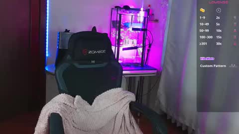 Snapshot of lirara chatting on 11-30-25, 10:52 lirara online show from 11-30-25, 10:52