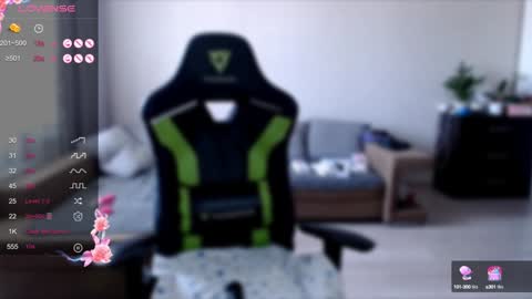 Snapshot of lisa_______ chatting on 02-05-25, 08:00 Lisa Harris online show from 02-05-25, 08:00