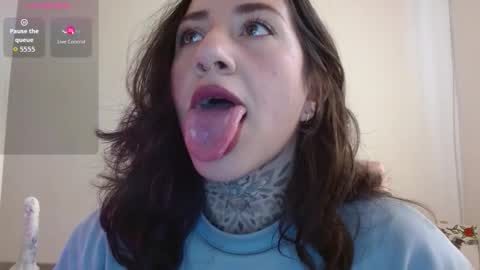 Lisa online show from 12-20-25, 08:05