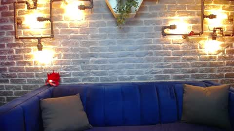 Snapshot of lisa_caprice chatting on 01-23-25, 05:10 Lisa Caprice online show from 01-23-25, 05:10