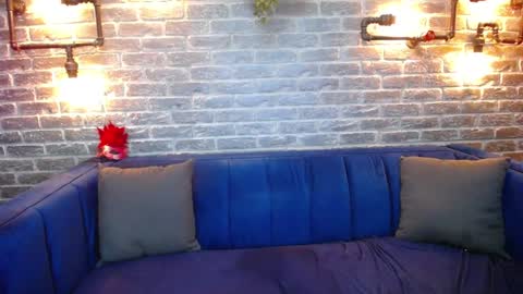 Snapshot of lisa_caprice chatting on 02-08-25, 09:13 Lisa Caprice online show from 02-08-25, 09:13