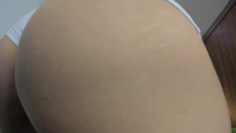 Snapshot of lisa_gerrard_ chatting on 02-19-25, 03:16 Lisa online show from 02-19-25, 03:16