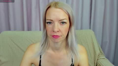 Snapshot of lisa_magnusson chatting on 10-14-25, 12:55 Lisa online show from 10-14-25, 12:55