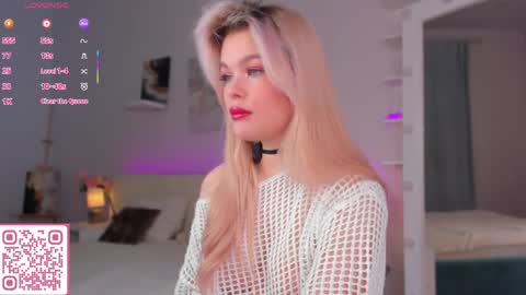 Lisa online show from 04-07-26, 01:06