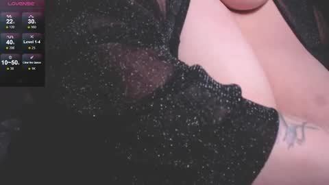 Snapshot of lisa_mila chatting on 01-10-25, 02:13 LIsa online show from 01-10-25, 02:13