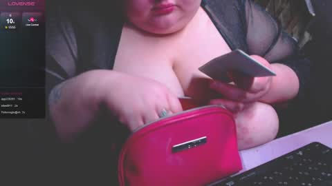 Snapshot of lisa_mila chatting on 03-06-25, 11:42 LIsa online show from 03-06-25, 11:42