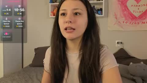 Lisa online show from 04-14-26, 07:36