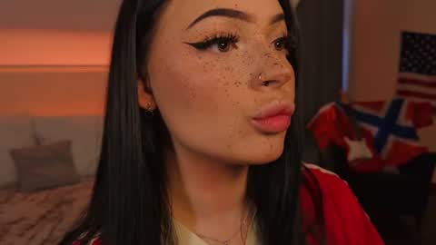 Snapshot of lisaaaliss chatting on 07-12-26, 11:12 lisaaaliss online show from 07-12-26, 11:12