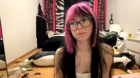 Aileen online show from 05-25-26, 06:25