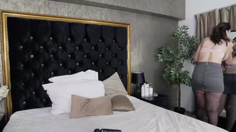 lisacroft online show from 02-08-25, 06:54