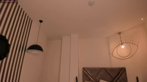 Lisa  Flowers online show from 03-24-26, 11:04