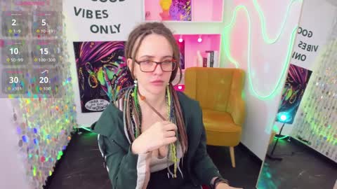 Lisa online show from 04-10-26, 05:34