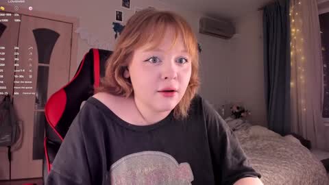 Snapshot of lisalaas chatting on 12-05-24, 08:00 -Lisa- Help me to reach 100 thumbs up3 online show from 12-05-24, 08:00