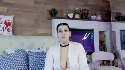 SofiaHanson online show from 02-10-25, 07:38