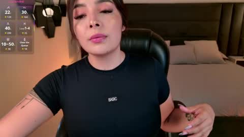 L I S A  online show from 04-01-26, 07:44