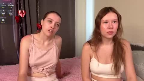 Snapshot of lisanelsona chatting on 07-08-26, 01:10 Hello our names are Kate and Alice this is our first day here. online show from 07-08-26, 01:10