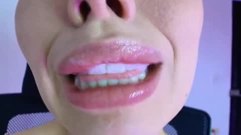 Lisbet online show from 11-15-25, 02:57