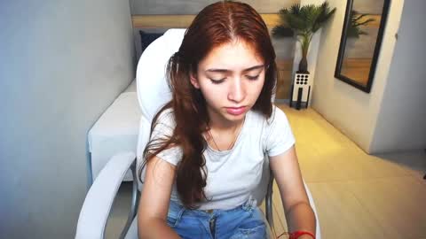 Snapshot of liseth_fox chatting on 12-28-24, 06:18 Liseth Fox online show from 12-28-24, 06:18