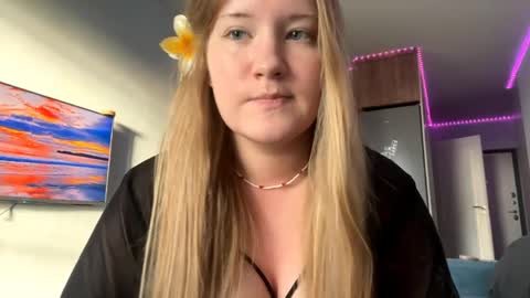 Snapshot of lisi_kiss_ chatting on 05-28-26, 05:10 Aurora online show from 05-28-26, 05:10