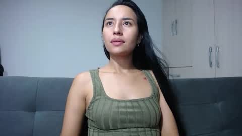 Snapshot of lissa2021 chatting on 01-08-25, 12:49 Lisa online show from 01-08-25, 12:49