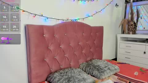 Lissa online show from 12-20-24, 01:36