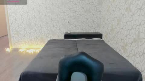 Snapshot of lissa_cristal_ chatting on 01-12-26, 10:20 lissa_cristal_ online show from 01-12-26, 10:20