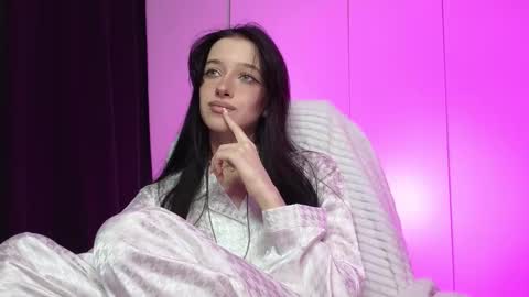 Snapshot of lissaelison chatting on 10-10-25, 08:52 lissaelison online show from 10-10-25, 08:52