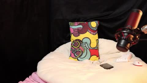 Lissa Ross online show from 03-12-25, 08:20