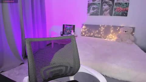 Snapshot of lissameoww chatting on 10-17-25, 01:42 lissameoww online show from 10-17-25, 01:42