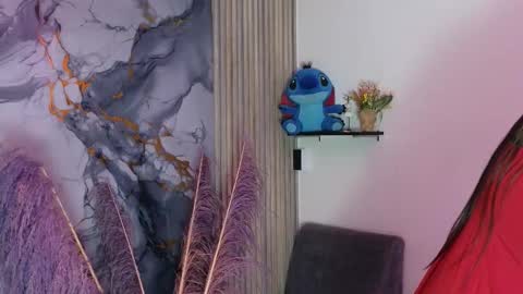 Snapshot of lissawild_ chatting on 10-31-25, 01:23 ss online show from 10-31-25, 01:23