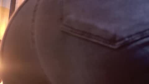 lisse_palmerr online show from 11-30-25, 03:10